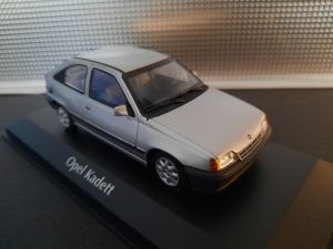 Opel Kadett E 1990 Schaal 1:43