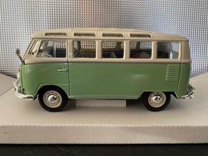 Volkswagen T1 Samba Schaal 1:24