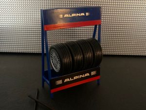 Decoratie bandensetje Alpina Schaal 1:18