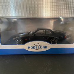 Porsche 924 Carrerra GT 924 Schaal 1:18 - Afbeelding 4