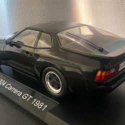 Porsche 924 Carrerra GT 924 Schaal 1:18 - Afbeelding 3