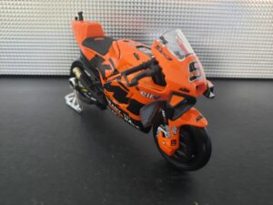 KTM RC16Tech 3KTM Factory Racing#9 Schaal 1:18