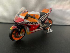 Honda Repsol RC213 # 44 GP2021 Schaal 1:18