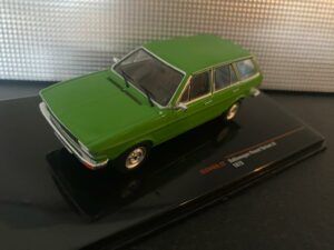 Volkswagen Passat Variant LS Schaal 1:43