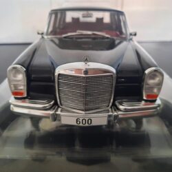 Mercedes Benz 600 (W100) 1969 Schaal 1:18 - Afbeelding 4
