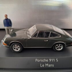 Porsche 911S Le Mans + Figuur (Steve McQueen)Schaal 1:43 - Afbeelding 2