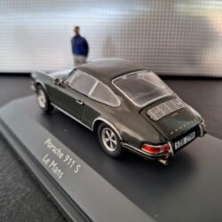 Porsche 911S Le Mans + Figuur (Steve McQueen)Schaal 1:43 - Afbeelding 3