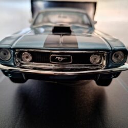 Ford Mustang GT Cobra 1968 Schaal 1:18 - Afbeelding 4