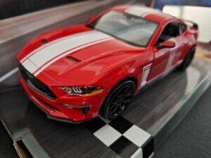 Ford Mustang GT 2018 Schaal 1:24