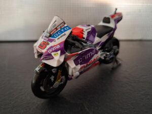 Ducati Desmosedici Pramac Racing #5 Schaal 1:18