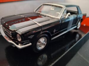 Ford Mustang Coupé Hard Top 1964 1/2 Schaal 1:24