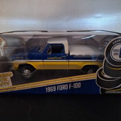 Ford F-100 with Bed Cover Goodyear Tires 1969 Schaal 1:24 - Afbeelding 6