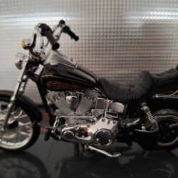 Harley-Davidson FXDWG Dyna Wide Glide 1997 Schaal 1:18 - Afbeelding 3