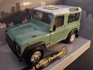 Landrover Defender 90 Schaal 1:43