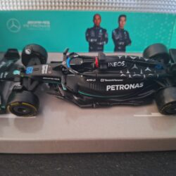 Mercedes AMG W14 #63 G. Russel 2023 Schaal 1:43 - Afbeelding 2