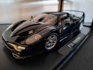 Ferrari F50 Hard Top 1995 Schaal 1:18