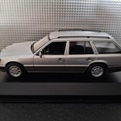 Mercedes Benz 300 TE S124 1990 Schaal 1:43 - Afbeelding 2