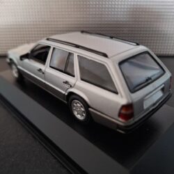 Mercedes Benz 300 TE S124 1990 Schaal 1:43 - Afbeelding 3