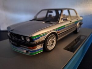 BMW Alpina B10 3.5 Zilver Schaal 1:18