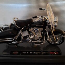 Harley-Davidson FLH Electra Glide 1966 Schaal 1:18 - Afbeelding 4