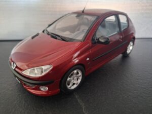 Peugeot 206 S16 1999 Schaal 1:18