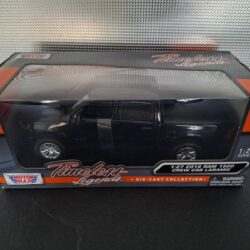 Dodge RAM 1500 Crew Cab Laramie 2019 Schaal 1:18 - Afbeelding 4