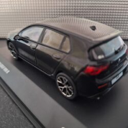 Volkswagen Golf VIII R 2022 zwart Schaal 1:43 - Afbeelding 3