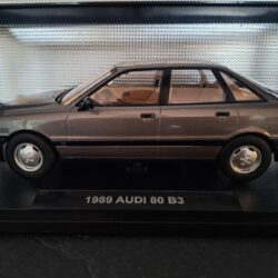 Audi 80 B3 1989 Schaal 1:18 - Afbeelding 2