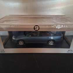 Opel Omega B 1996 Schaal 1:18 - Afbeelding 4