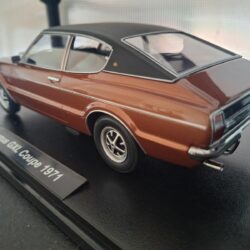 Ford Taunus GXL Coupe 1971 Schaal 1:18 - Afbeelding 3