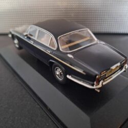 Jaguar XJ 6 Series 2 Schaal 1:43 - Afbeelding 3