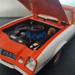 Chevrolet Camaro Cascade Edition Schaal 1:18 - Afbeelding 6