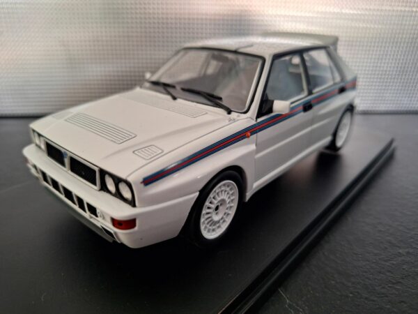 Lancia Delta Integrale 1989 Schaal 1:24