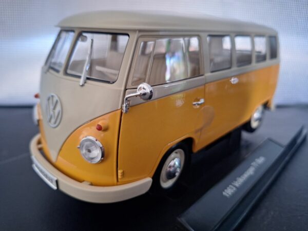 Volkswagen T1 Bus Geel Schaal 1:18