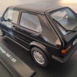 Volkswagen Golf 1 GTi 1983 Schaal 1:18 - Afbeelding 3