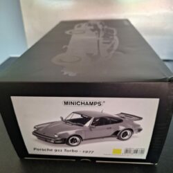 Porsche 911 Turbo 1977 Schaal 1:12 - Afbeelding 7