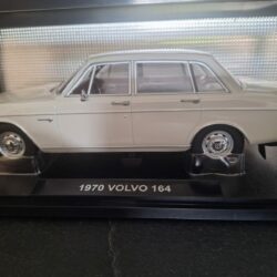 Volvo 164 1970 Wit Schaal 1:18 - Afbeelding 2