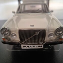 Volvo 164 1970 Wit Schaal 1:18 - Afbeelding 4