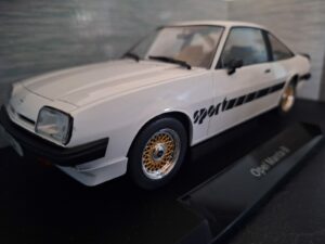 Opel Manta B Sport 1980 Schaal 1:18