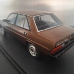 Peugeot 305 1977 Schaal 1:24 - Afbeelding 3