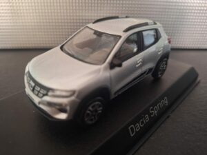 Dacia Spring Comfort 2022 Schaal 1:43