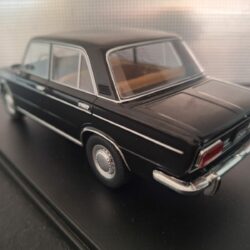 Lada 1500 1977 Schaal 1:24 - Afbeelding 3