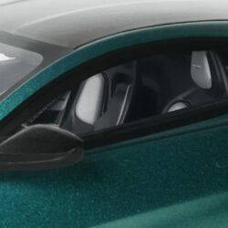 Aston Martin V12 Vantage 2023 Schaal 1:18 - Afbeelding 4