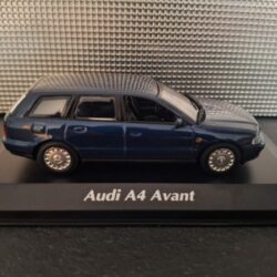 Audi A4 Avant 1995 blauw Schaal 1:43 - Afbeelding 4