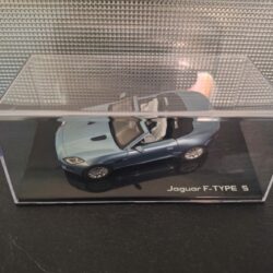 Jaguar F-Type V8 S Convertible Schaal 1:43 - Afbeelding 4