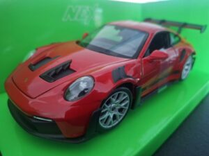 Porsche 911 GT3 RS (992) Schaal 1:24