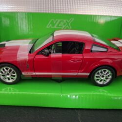 Ford Mustang Shelby Cobra GT 500 Schaal 1:24 - Afbeelding 2