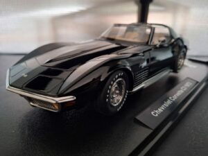 Chevrolet Corvette C3 1972 Schaal 1:18