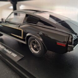 Ford Mustang GT Fastback 1968 Schaal 1:18 - Afbeelding 3