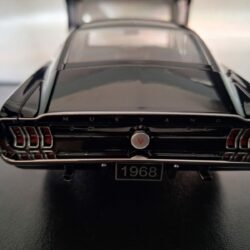Ford Mustang GT Fastback 1968 Schaal 1:18 - Afbeelding 5
